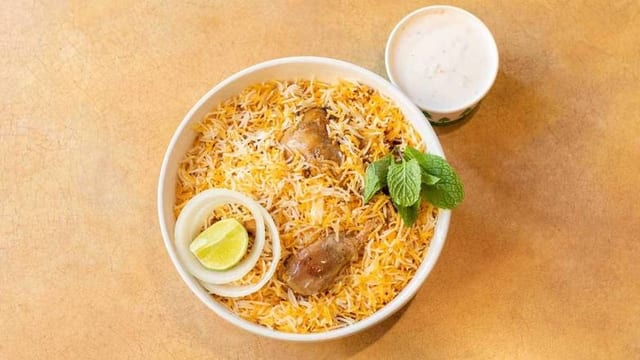 Hyderabadi Chicken Dum Biryani.