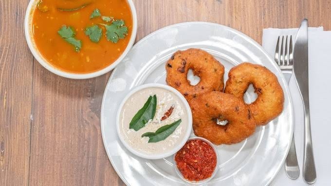 Medu Vada (3 Pcs).